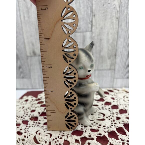 Vintage Anthromorphic Gray White Stripe Kitten Red Bow - Picture 7 of 7